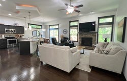 921 W 22nd Street S, Newton, IA 50208