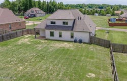 2500 Shelburne Lane, Southaven, MS 38672