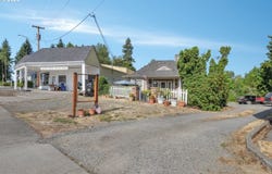 21517 HIGHWAY 99E, Aurora, OR 97002