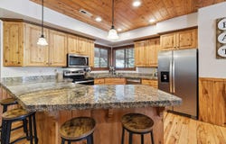 2770 N Dead Horse Lp, Alton, UT 84710