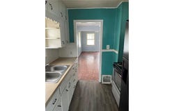 5229 E 8th Street, Kansas City, MO 64124