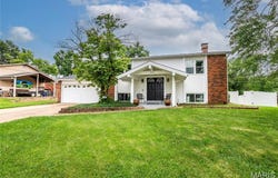 366 Sorrento Drive, Ballwin, MO 63021