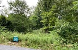 48681 Valley Ct Court, Paw Paw, MI 49079