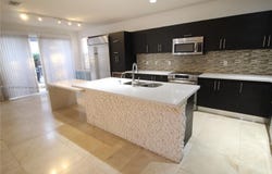 10564 NW 70th Ln, Doral, FL 33178