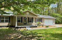 238 Laurens Lane, Grimsley, TN 38565