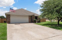 708 Sapphire Boulevard, Hewitt, TX 76643