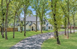 7004 Ledbetter Road, Arlington, TX 76001