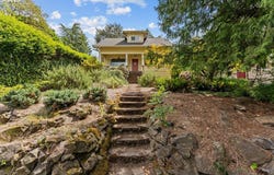 5850 SW VERMONT ST, Portland, OR 97219