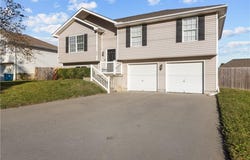 604 S Crews Avenue, Odessa, MO 64076