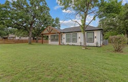 1024 Greenlee Street, Denton, TX 76201