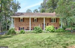 5059 RISLYN COURT, SPRING GROVE, PA 17362