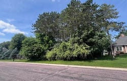 Pine Ridge Court, Portage, WI 53901