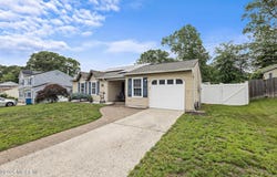 75 Concord Circle, Howell, NJ 07731