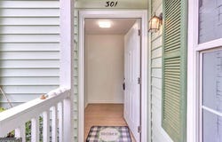 301 Cobblestone, Avondale Estates, GA 30002
