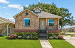 2045 GLADSTONE Drive, Marrero, LA 70072