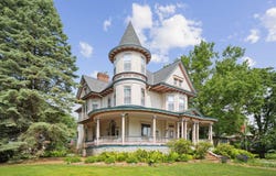 309 Upper Broadway Street, Decorah, IA 52101