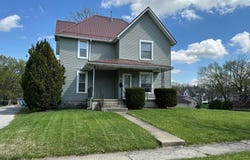 537 Dale Ave, Willard, OH 44890