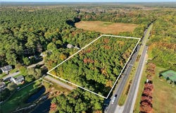 9301 George Washington Memorial Highway, Yorktown, VA 23690