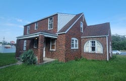 1002 N QUEEN STREET, MARTINSBURG, WV 25404