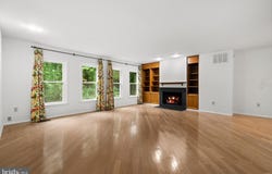 6913 MCLEAN PARK MANOR COURT, MCLEAN, VA 22101