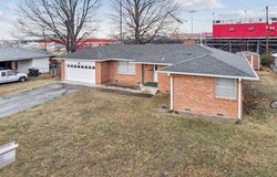 320 E 17th Street, Claremore, OK 74017