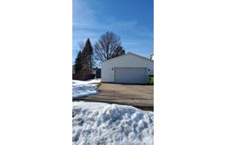 307 S Spring, Augusta, WI 54722