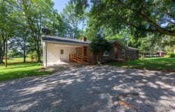1140 Plainview Road, Henderson, TN 38340