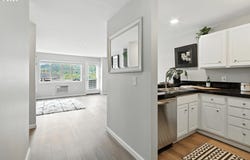 318 NE ROBERTS AVE, Gresham, OR 97030