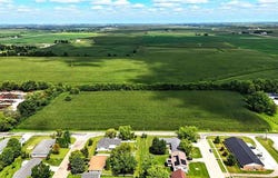 17th Street, IA 52353