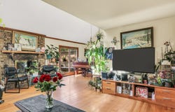 3947 Blackstone Avenue, Gurnee, IL 60031