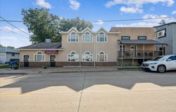 104 N Center Avenue, Epworth, IA 52045