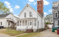 10 3rd Ave, Lowell, MA 01854