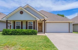 232 Lovers Path Drive, Springtown, TX 76082