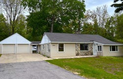 8921 US-31, Grawn, MI 49637