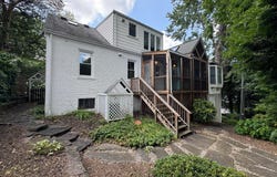 1811 N WAKEFIELD STREET, ARLINGTON, VA 22207