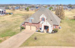 8311 N 99th E Avenue, Owasso, OK 74055