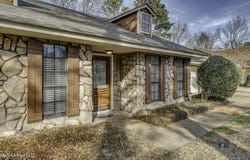 1422 Mossline Drive, Jackson, MS 39211