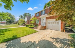 130 Sunnycliff Drive, Euclid, OH 44123