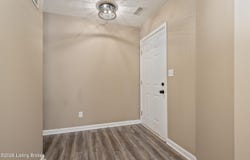 10602 Avenel Ct, Louisville, KY 40291