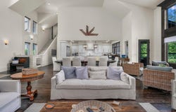 143 GRAND MAGNOLIA Dr, Jasper, AL 35504