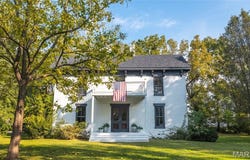 725 W Springfield Street, St James, MO 65559