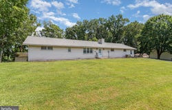 203 RIDGE ROAD, CARLISLE, PA 17015