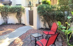 5800 Owensmouth Avenue, Woodland Hills, CA 91367