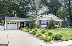 203 CHATHAM ROAD, BLACKWOOD, NJ 08012