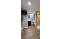 30616 Clarmont Road, Willowick, OH 44095
