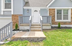 805 NW 18TH Street, Blue Springs, MO 64015