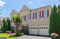 43915 KITTIWAKE DRIVE, LEESBURG, VA 20176