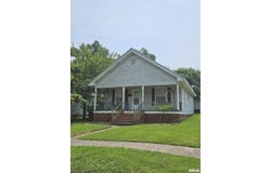 123 W COLLEGE Street, Harrisburg, IL 62946