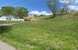 308 Division Street, Tazewell, VA 24651