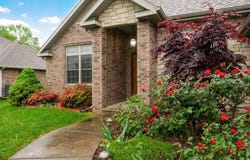 3774 W Suzanne Street, Battlefield, MO 65619